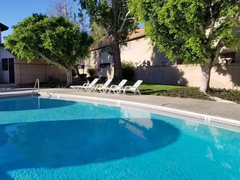 10025 Imperial Hwy, Downey, CA 90242 photo 2