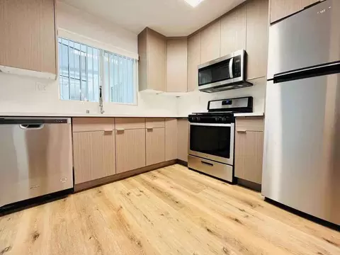 750 N Hayworth Ave, Los Angeles, CA 90046