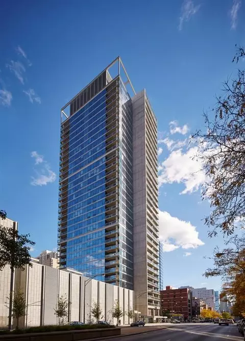 805 N La Salle Dr, Chicago, IL 60610 photo 2