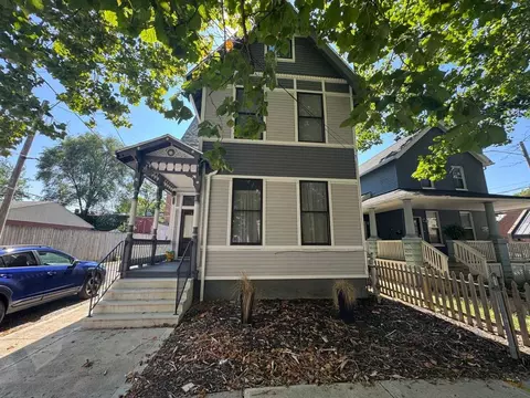 1966 Randall Rd, Cleveland, OH 44113