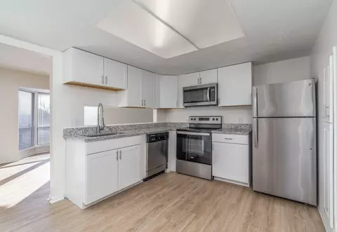 2877 E Broad St, Columbus, OH 43209