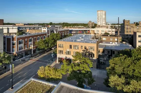 1632 W Howard St, Chicago, IL 60626