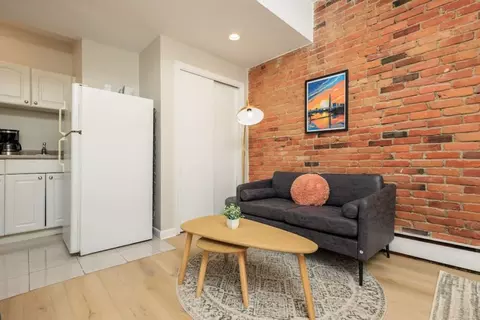 Saint Botolph St, Boston, MA 02116