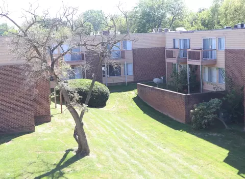 320 Terrace Dr, Flushing, MI 48433 photo 7