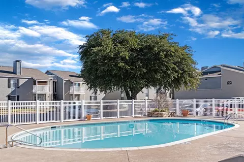 5644 Riverwalk Dr, Benbrook, TX 76109 photo 12