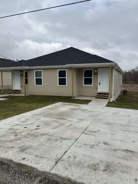 714 N Columbus St, Galena, KS 66739