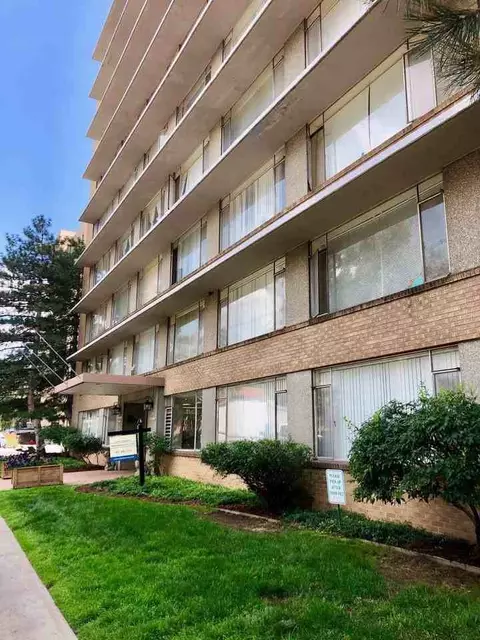 330 E 10th Ave, Denver, CO 80203