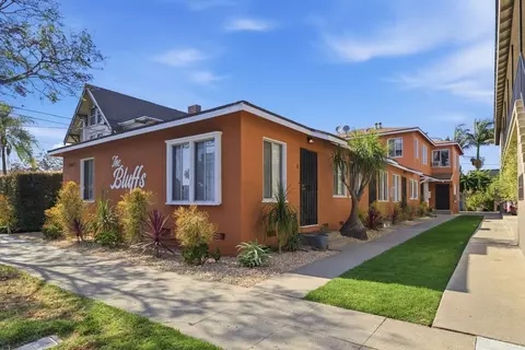 3009 E 3rd St, Long Beach, CA 90814