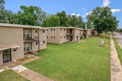 3990 Barton Dr, Memphis, TN 38116