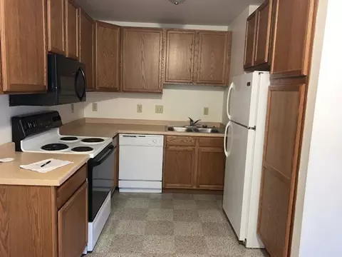 745 Parkview Apartments, Madison, WI 53715