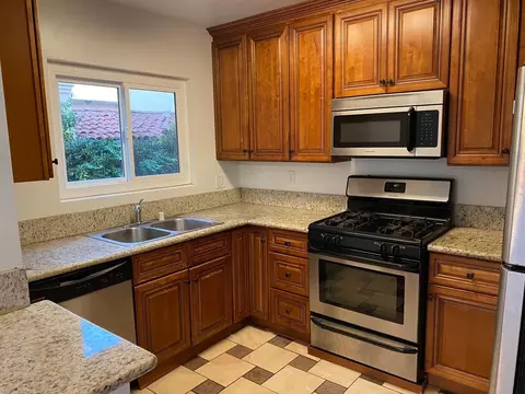 928 S Sherbourne Dr, Los Angeles, CA 90035