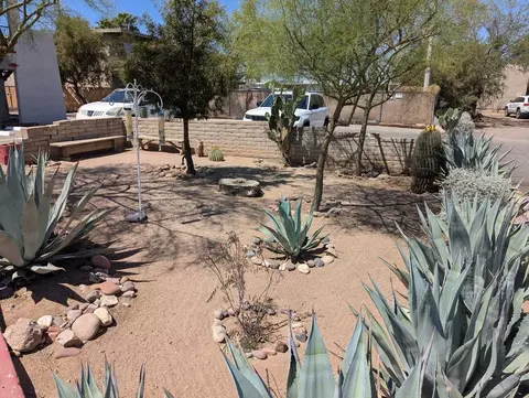 30 E Camino Villas, Tucson, AZ 85705