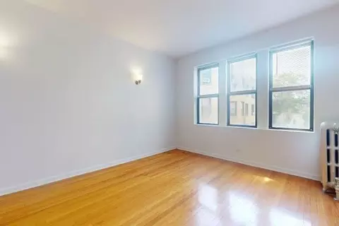 5415 S Woodlawn Ave, Chicago, IL 60615