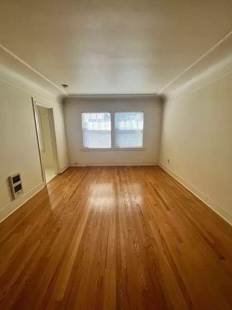 921 1st Ave W, Seattle, WA 98119
