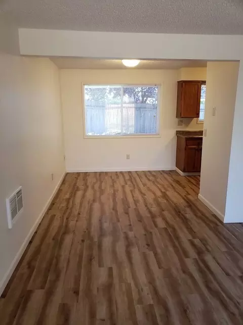 6304 6320 Ne 4th Ave, Hazel Dell, WA 98665