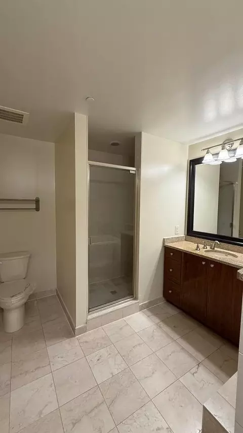 222 N Charles St, Baltimore, MD 21201 photo 12