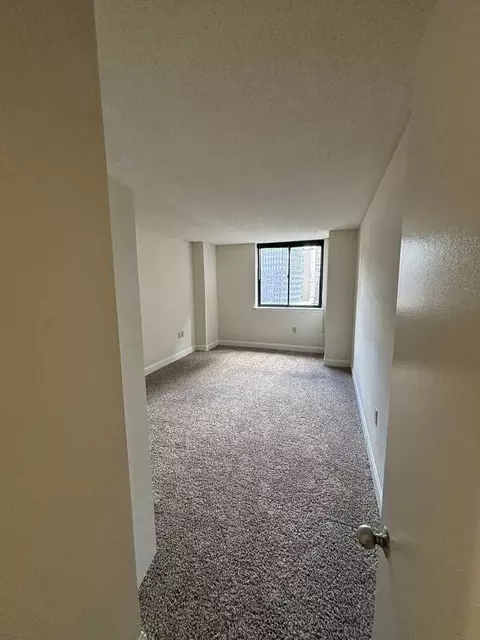 222 N Charles St, Baltimore, MD 21201 photo 16