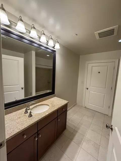 222 N Charles St, Baltimore, MD 21201 photo 35