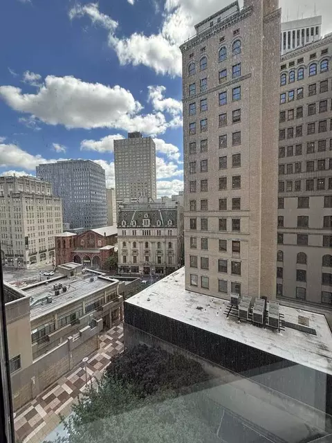222 N Charles St, Baltimore, MD 21201 photo 20