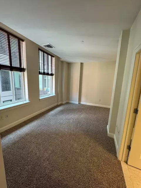 222 N Charles St, Baltimore, MD 21201 photo 32
