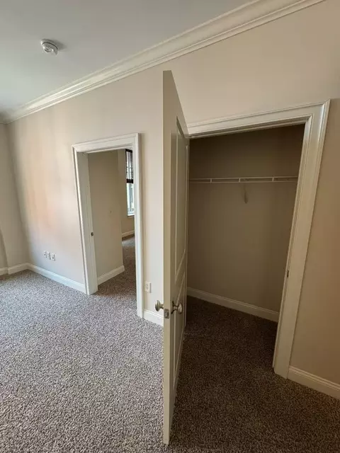 222 N Charles St, Baltimore, MD 21201 photo 31