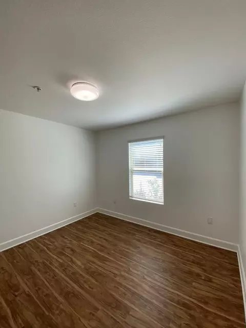 8421 Adams St, Paramount, CA 90723 photo 6
