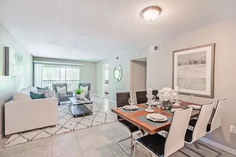 9790 Hamlin Blvd, Seminole, FL 33776