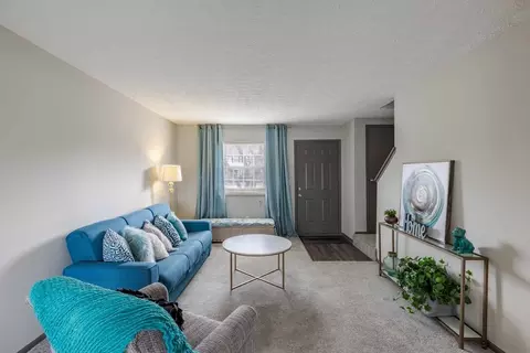 699 Wellingshire Blvd, Columbus, OH 43085 photo 8