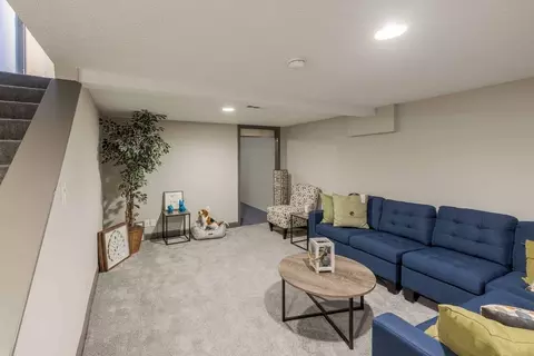 699 Wellingshire Blvd, Columbus, OH 43085 photo 7
