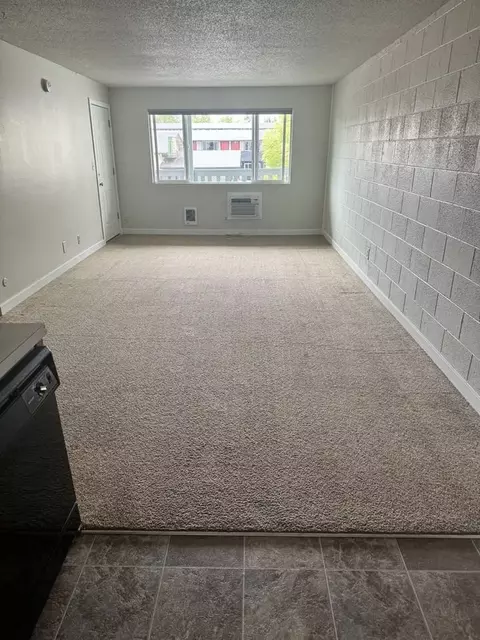 335 SW 4th St, Corvallis, OR 97333