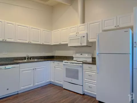 390 Rio Lindo Ave, Chico, CA 95926