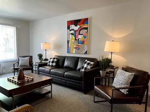 517 E Division St, Fond Du Lac, WI 54935
