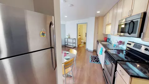 626 The Roundhouse, Madison, WI 53703