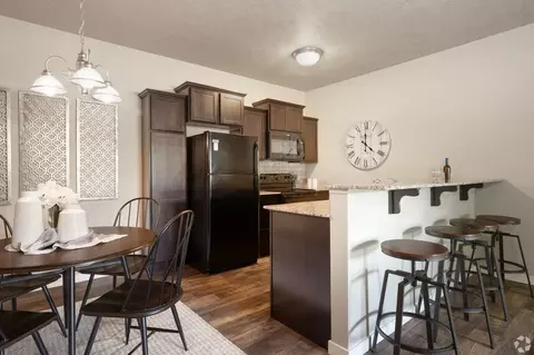 1461 S Goldking Way, Boise, ID 83709
