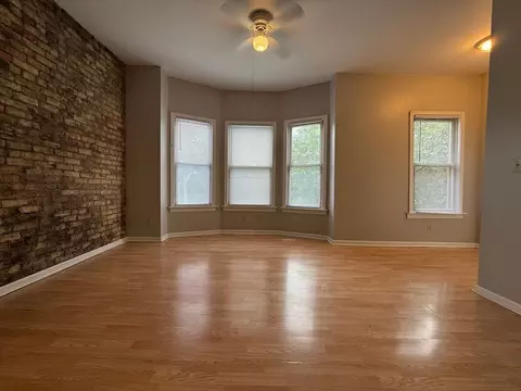 1718 E Lafayette Pl, Milwaukee, WI 53202