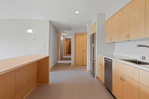 1570 Eustis St, Lauderdale, MN 55108