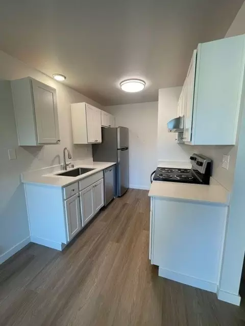 11745 15th Ave NE, Seattle, WA 98125