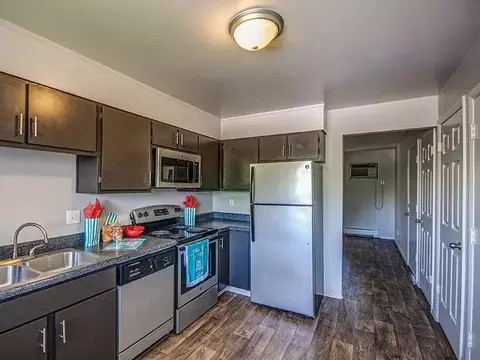3208 W 7th St, Greeley, CO 80634 photo 2