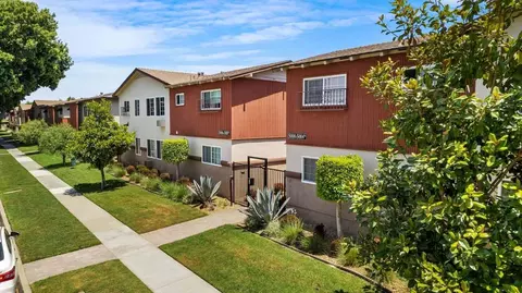4907 14 Hayter Ave, Lakewood, CA 90712