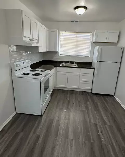 928 Creek Rd, Bellmawr, NJ 08031