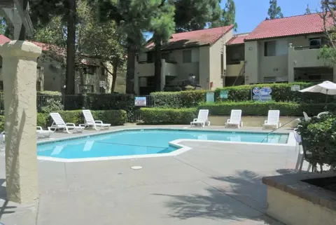 Oakcrest, Fontana, CA 92337
