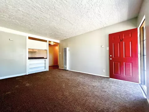 5801 Haines Ave NE, Albuquerque, NM 87110