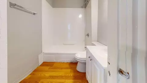888 Rondel Rd, Cleveland, OH 44110