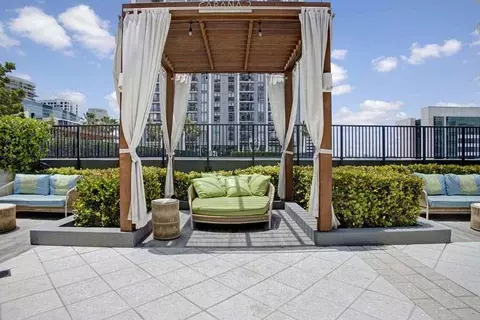 100 NW 6th St, Miami, FL 33136 photo 40