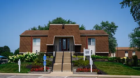 10101 Arborwood Dr, Northbrook, OH 45251 photo 3