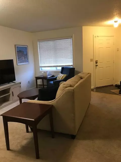 84 Buell St, Burlington, VT 05401 photo 17