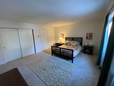 84 Buell St, Burlington, VT 05401 photo 3