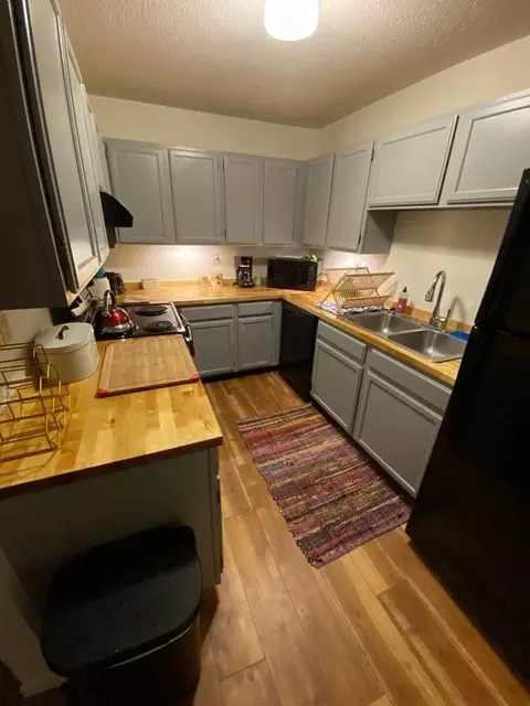 84 Buell St, Burlington, VT 05401 photo 12