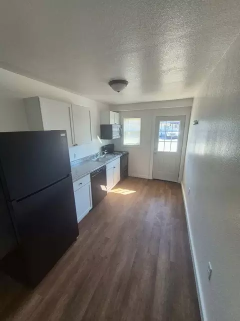 1104 E Race Ave, Searcy, AR 72143