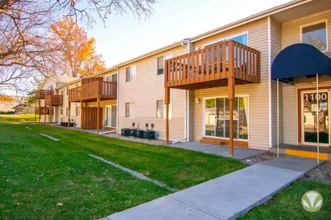 Charleston Court Apts & Ths, Lincoln, NE 68505 photo 18